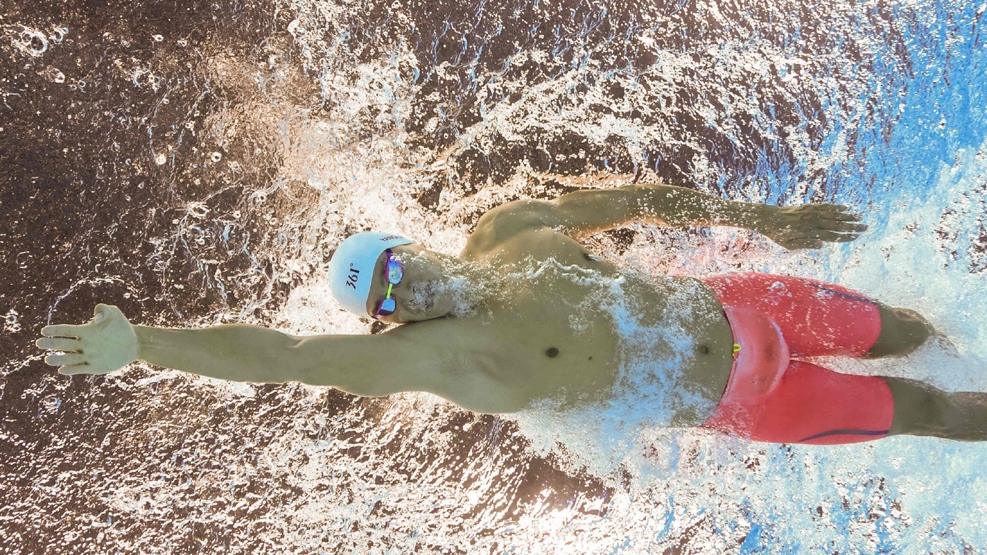 健身房数量增加，满足大众需求，健身房的市场容量及市场占有率